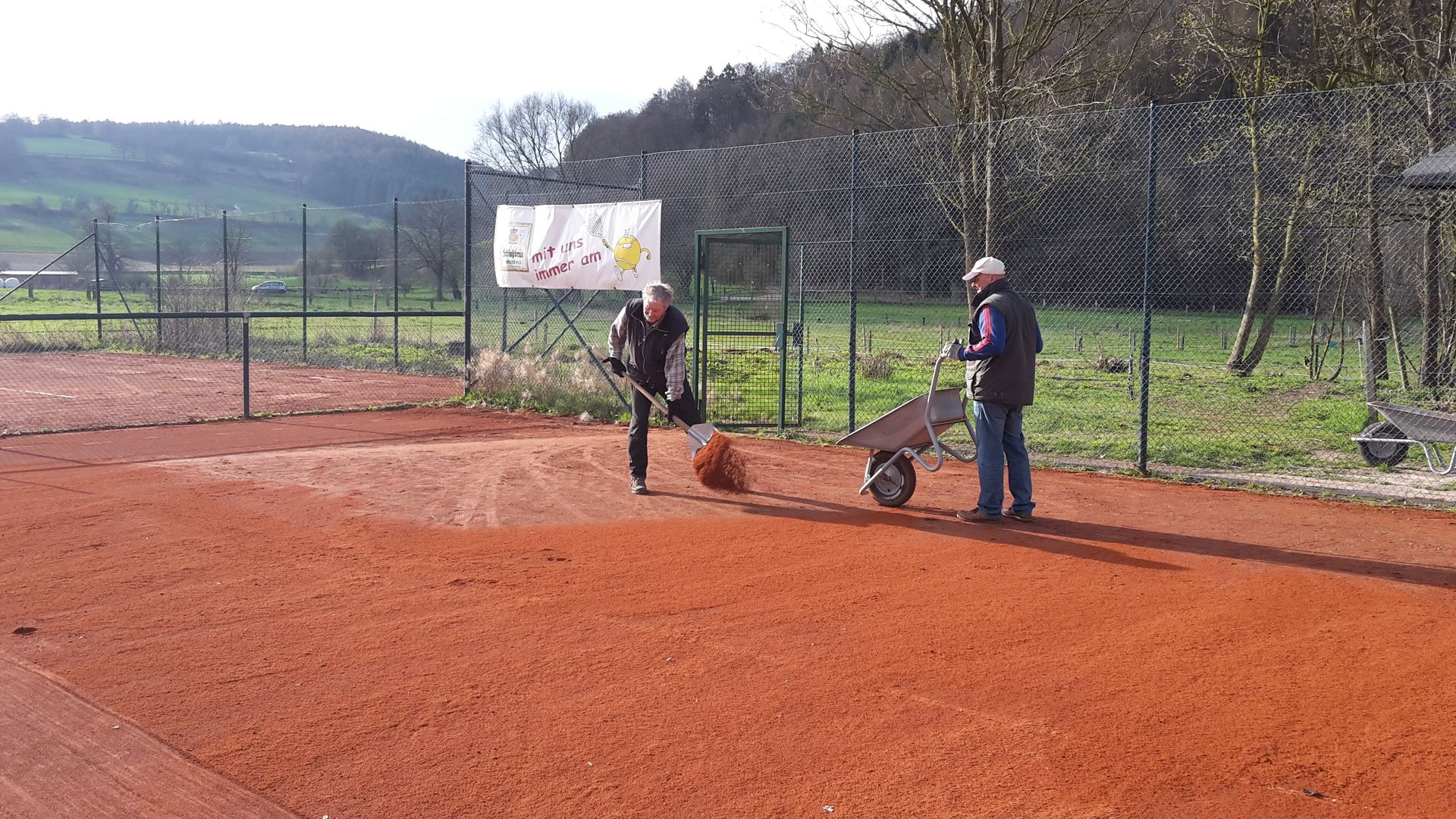 Platzaufbau am 08. + 09.04.2016 vollzogen Platzaufbau am 08. + 09.04.2016 vollzogen