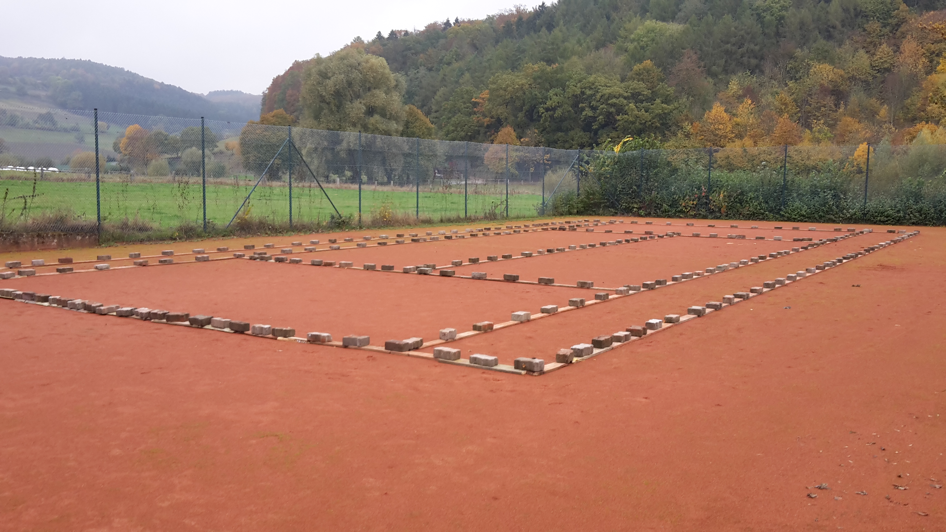 Die Tennisplätze wurden winterfest gemacht!
