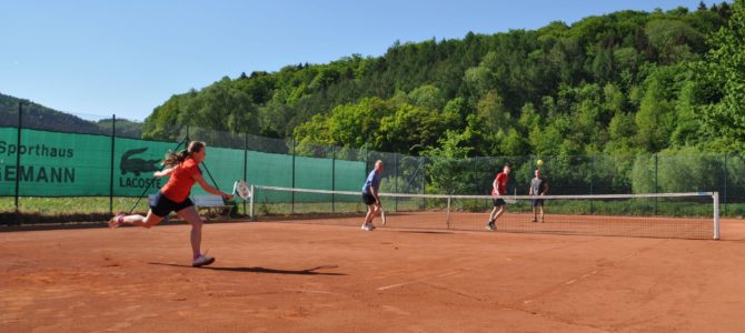 Trainingszeiten & Mitgliederwerbung Trainingszeiten & Mitgliederwerbung